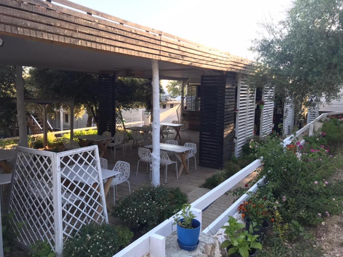 Отель Albanian Garden Gjilek Экстерьер фото