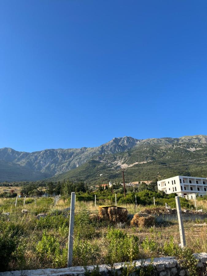 Отель Albanian Garden Gjilek Экстерьер фото